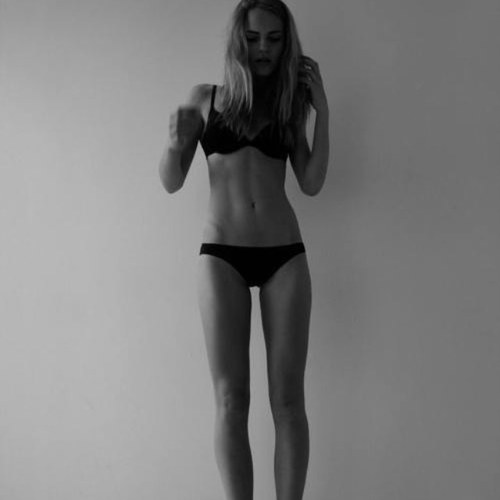 Morbid_Thought's profile picture. The prettiest eyes and brightest smiles bare the most pain.