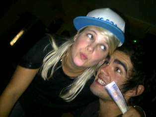 Azschmolke's profile picture. 