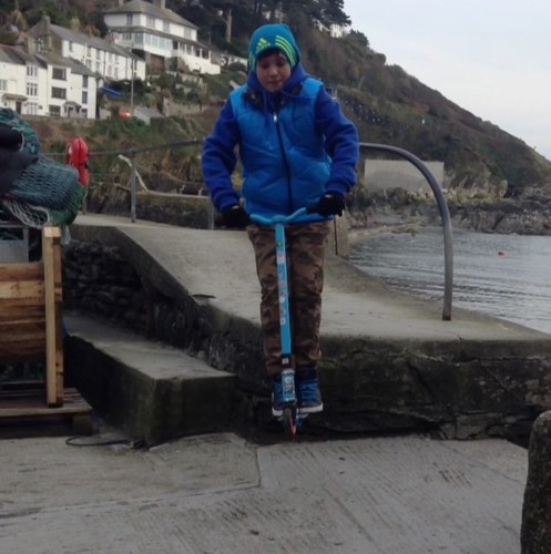 ruebn2epic's profile picture. Excellence is a greater choice than limition we are anyoums. I love mgp kik me at ruben2epic