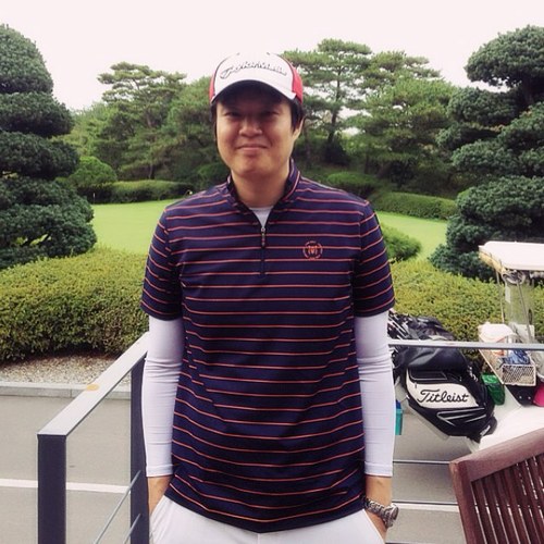 늙어가고 있단 현실을 도무지 받아들이지 못하는 30대 철부지. 락음악/골프/가족사랑. 삼성라이온즈 올드팬. 농담, 잡담, 살아가는 이야기 트윗 좋아합니다. 친하게 지내요 ^^