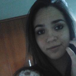 Eu sou Gaby ^^  vivo com α cαbeçα nα luα, com músicα no ouvido e corαção nα bocα :)
eu sou meninα e mulher, e eu sei muito bem o que quero .^_^