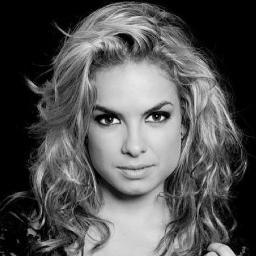 @Lua_Blanco te chamar de anjo, foi a maneira mais verdadeira que eu consegui.