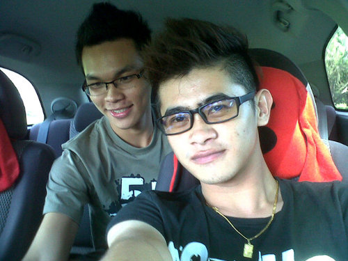 Here, no LoV3, just Friends, Joke, Laugh, and Crazy (^_~)