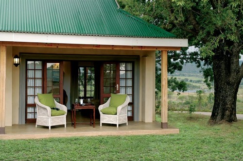 PerrysBridge's profile picture. This Boutique Hotel is set amongst Baobab and Acacia trees in the heart of Perry's Bridge Trading Post, only minutes from the Kruger National Park.