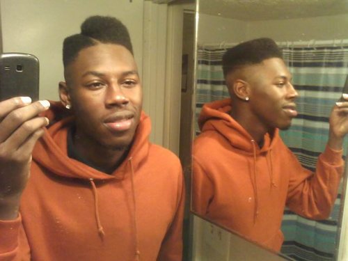 YungBravo_x2G's profile picture. Nooo Ka$h Nooo Konvo ! !  I'm On Sum #KoolShxt #RealShxt #AllLoyalty