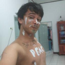 RafiMabok's profile picture. Ooooh, Bumi berputar atau cuma aku saja