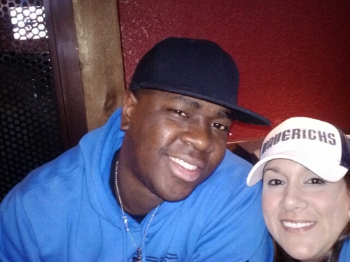 sarahrivery's profile picture. 