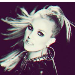 I fuckin' love @BritneySpears 
I'm falling in love with @NaliOfficial  ❤
@MissScabbia is a goddess 🤟🏻
I miss my Brittana/Heya 🤧❤
#rosmello 

🏳️‍🌈