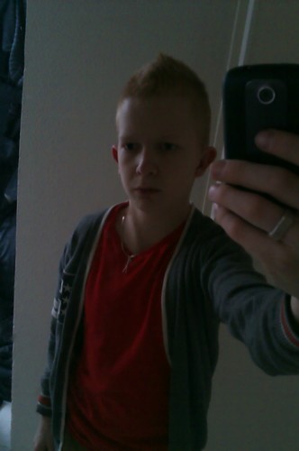 12 # Ams # 1TL # Drummen # Ronaldo  held # love trolling ^^# Game verslaafd !