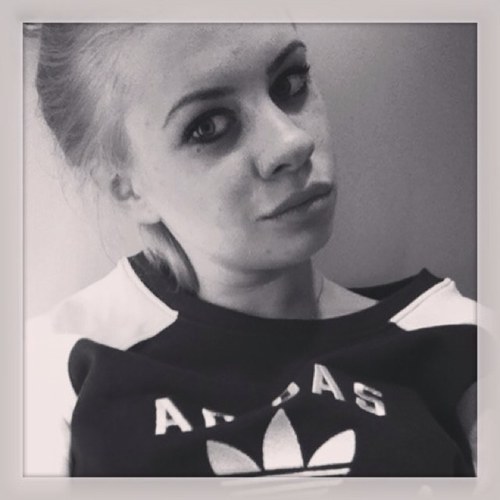 LENA_ZHUKOVA's profile picture. 