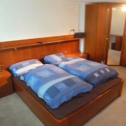 Family friendly apartment to rent for tourist or businessman who are visiting Berlin. The apartment is easy to reach with public transportation (S-Bahn)