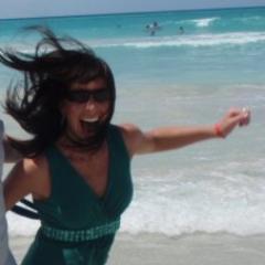 chantal_chants's profile picture. fundraiser, teacher, wife, mom, performer, wannabe athlete, life enthousiast, overall uber happy person