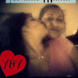 Madre de 2 hermosas princesas que son lo mas valioso para mi y que dia a dia estamos mas unidas por mis niñas doy la vida y por ellas peleo como una fiera