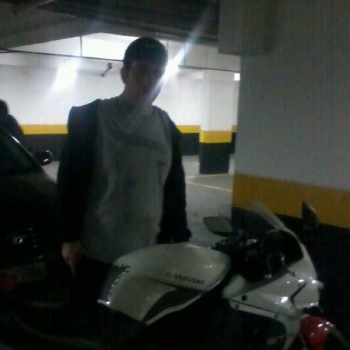 Rapaz carente a procura de novos amigo(a) @clubefollowback