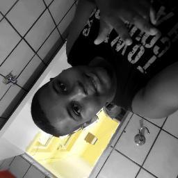 _RibeirooFelipe's profile picture. See Elees Tiraam Ondas Euu Tiroo Tsunamii