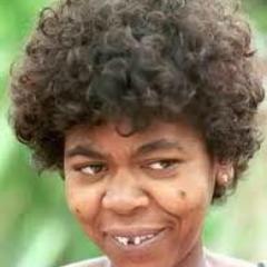 Twitter oficial da irmã zézé
