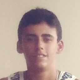 Exemplo não sou, tô longe de ser. Cidadão comum com vontade de vencer .♪