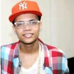 Meu príncipe não usa coroa, usa boné. O meu amor por ti é infinito @DuduzinhoMc ç2