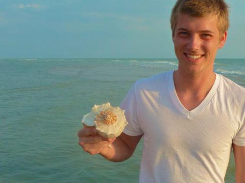 martialbart's profile picture. 