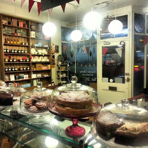 Sweet little cafe in Portland Road Hove. We sell great coffee Herbal Teas Homemade Cakes, and more.  Pop in for Breakfast Lunch or afternoon Tea.