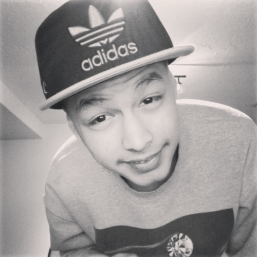 FollowUsBacktwt's profile picture. OVOXO