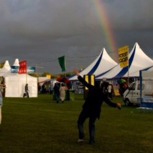 Voicing the harmonious late night chatter of Towersey regulars, a cloudy look at this almighty festival