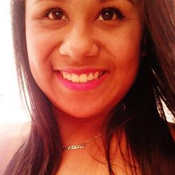 Não adianta tirar da mente o que não sai do coração. Você apaga os momentos, mas as lembranças se mantêm vivas dentro de você.

http://t.co/5uJk2kk9Le