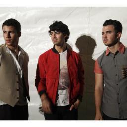 I'm a Jonas fan 4 life. I'm not a big fan as I used to be but I still love them. Forever.