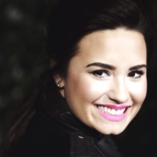 My angel was born on August 20, 1992 at the hospital Paramend the 2:34pm in Albuquerque, New Mexico, and very young moved to Dallas,Texas. since: 24.10.11