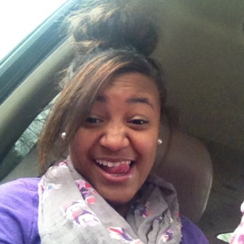 hi im dayna , no bio needed , juss follow me & My brother @SpookToReal :))
