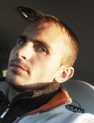 Silvergreen81's profile picture. Jestem taki jak widać. :)