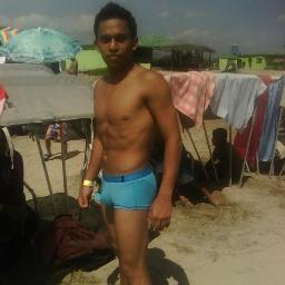 Venezolano, Emprendedor, super arriesgado a todo, si me siguen los sigo. http://t.co/YivY8T8s
Amo la Vida y Todo aquello que me exite