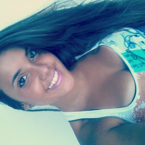Porque o mundo pertence a quem se atreve, e a vida é muito pra ser insignificante ! 

 #TeamBreezy ♥