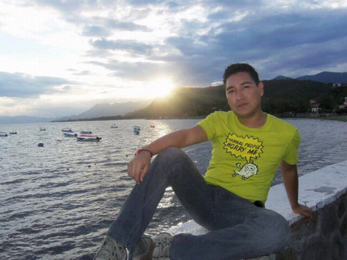 Ing. Sistemas, Programador Analista, Especialidad en redes de computadoras, Diplomado en Politica Publica, liderazo, orientacion a resultados.
