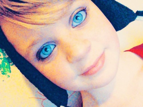 I LOVE ONE DIRECTION, AND THE PEOPLE WHO DON'T CAN GO DIE IN A HOLE!
