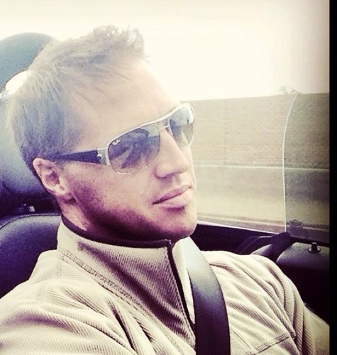 CarlGustafson's profile picture. Looking and learning