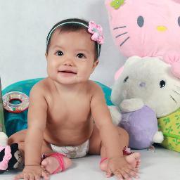 saya adalah seorang gadis berusia 6 bulan.....anda tertarik pada saya????....hihihihiiiii