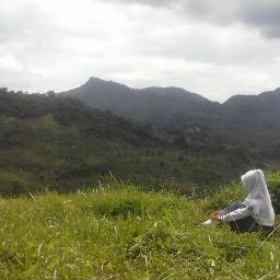 UnaFitri's profile picture. My full name is Rina Fitriani | I was born in Bandung, April 17, 1997 | I school in SMAN 1 Cipatat @X_1 | Muslim.