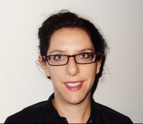 Wife, mum, complementary therapist in deep tissue massage, reflexology, eastern facial massage and anti-ageing facials. Saying: my hands do the listening.