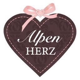 Dirndl-Manufaktur im Herzen von Kempten - neben der Kollektion in unserem Online Shop bieten wir massgeschneiderte Einzelstücke.