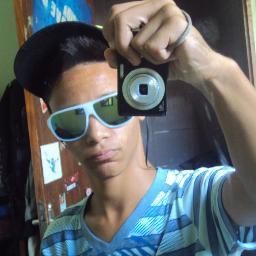 lateral direito sem clube , baterista , #Solteiro , evangélico sou um #JovemQueCreNoDeusVivo