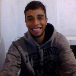 Só peixe morto vai a favor da correnteza.'