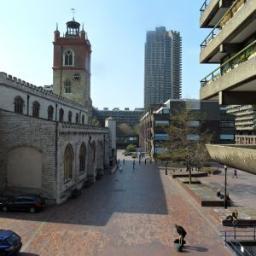 Barbican male resident into growing old disgracefully.  Nice cultured and well-educated guy. Looking for kinky lady who likes to give, or receive, spankings