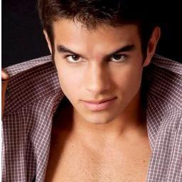 Eu amo o @danielcblanco  e você, ama também? então siga - nos ! My heart cries for you, even if you do not hear..