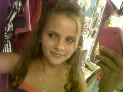 CellcCom's profile picture. Love 1D