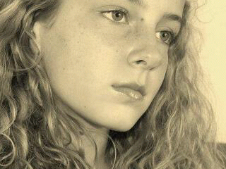 ik heb een nieuw twitter account volg me nu op: @Marloes_Mulderx