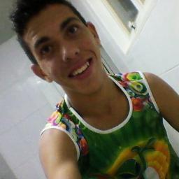 Hahaha , eu te amoo demaais lindoo s2s2 , Lyara aqui ^^