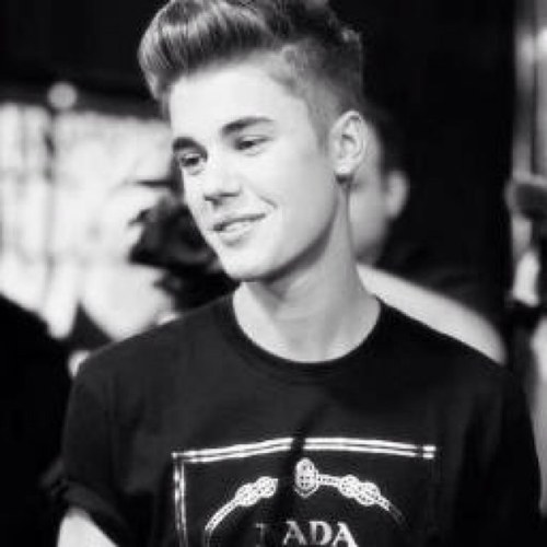 Grupo de fãs criado em 23 de julho de 2012,com somente um razão,declarar o amor pelo garoto q mais amamos na vida,Justin Drew Bieber..our KIDRAUHL!