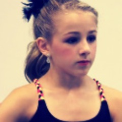 ((2/7Dancers)) {{2/5 Moms}}.        Brooke&Kelly follow