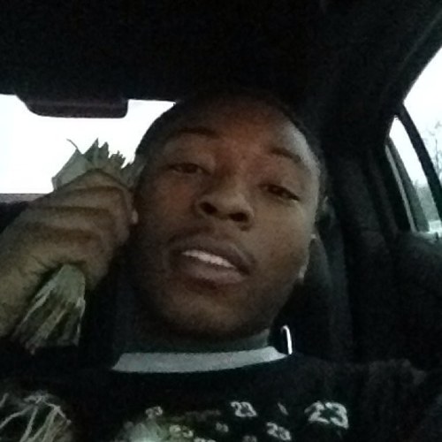 YUNG NIGGA FROM DA SOUTH TRYNA TOUCH DESE RACKS OUT 2 GET DIS MONEY BELIEVE DAT!!!